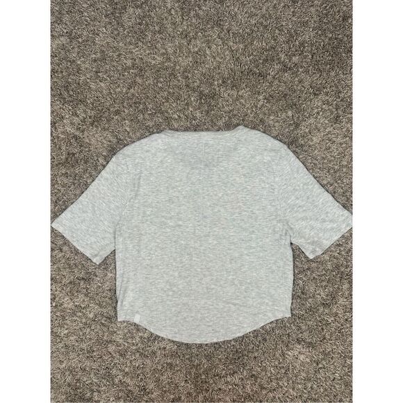 Lululemon Hold Tight Cropped T-Shirt Heathered Core Ultra Light Grey Size 6 - Picture 3 of 7